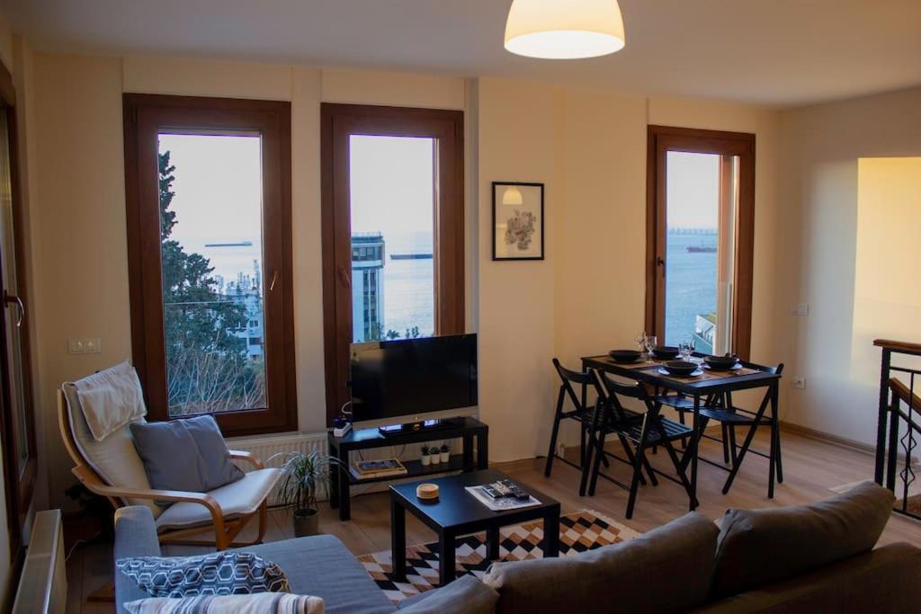 Апартаменты Stylish Triplex In The Heart Of