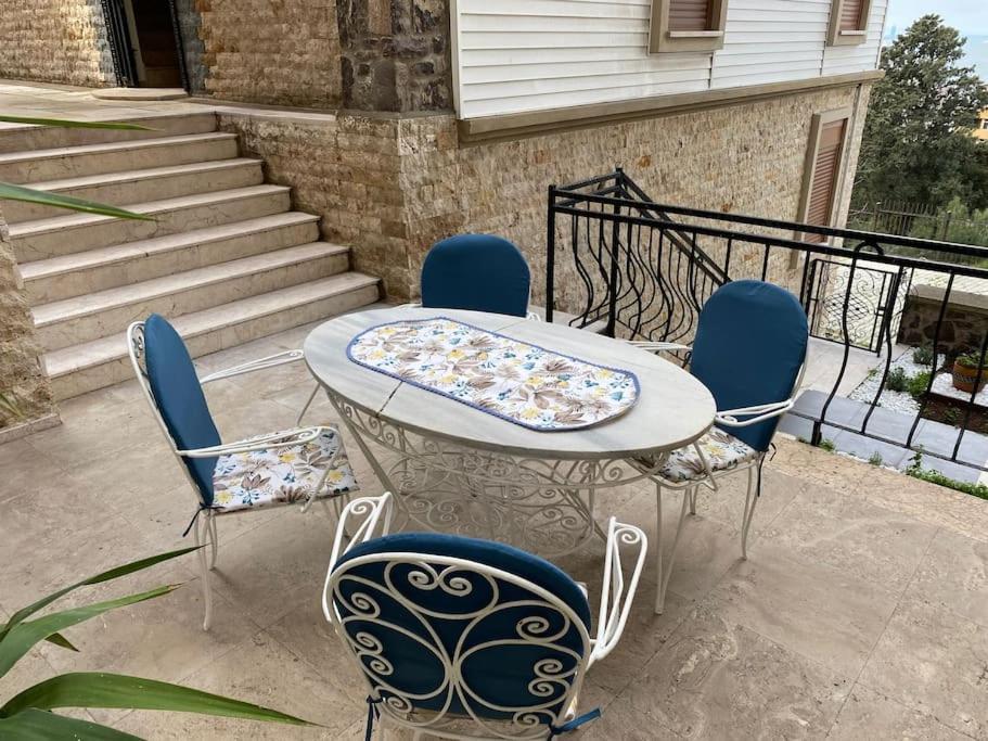 Stylish Triplex In The Heart Of Апартаменты *